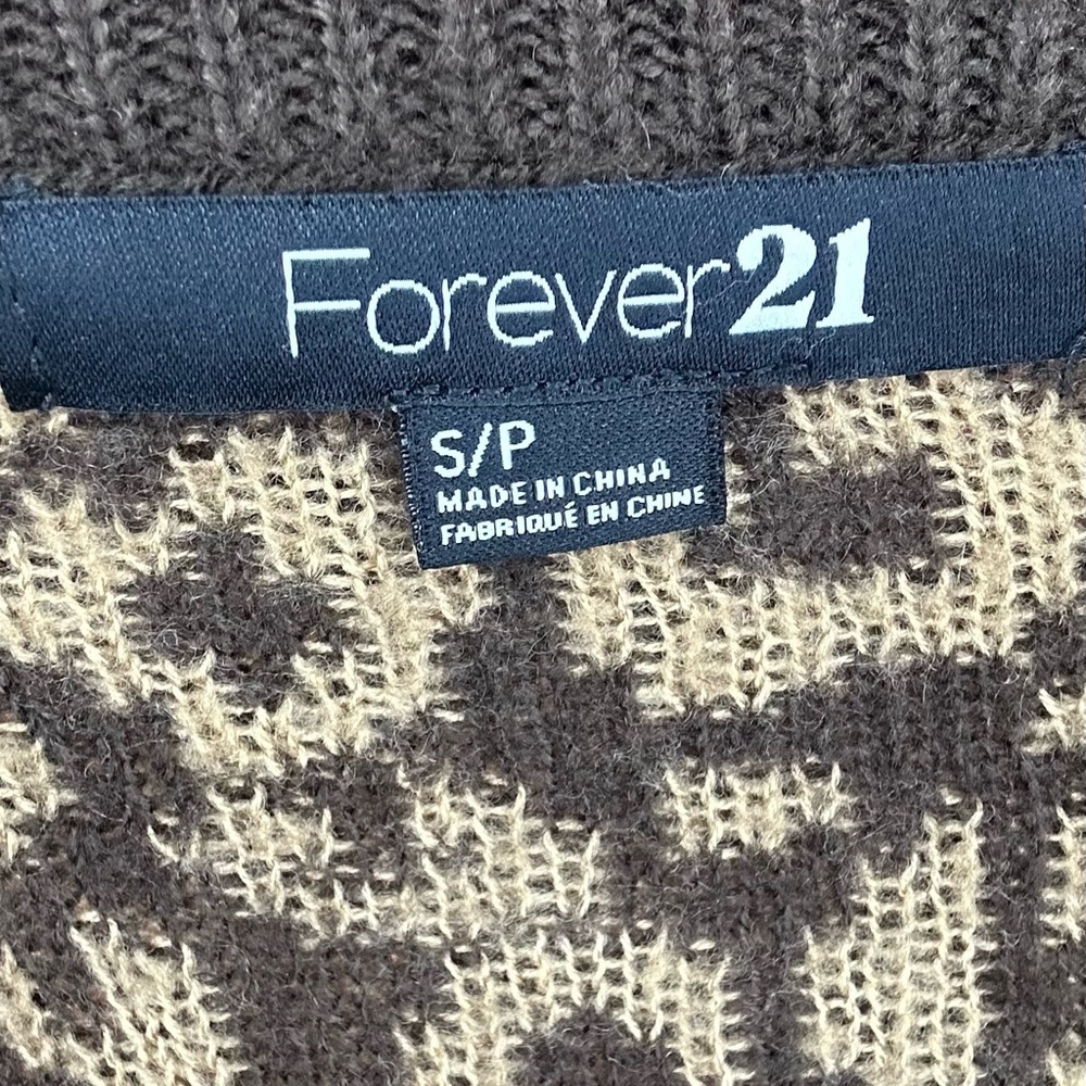 Sweater cardigan - 2 for $20 or 3 for $30 (Mix & Match) - Picture 6 of 6